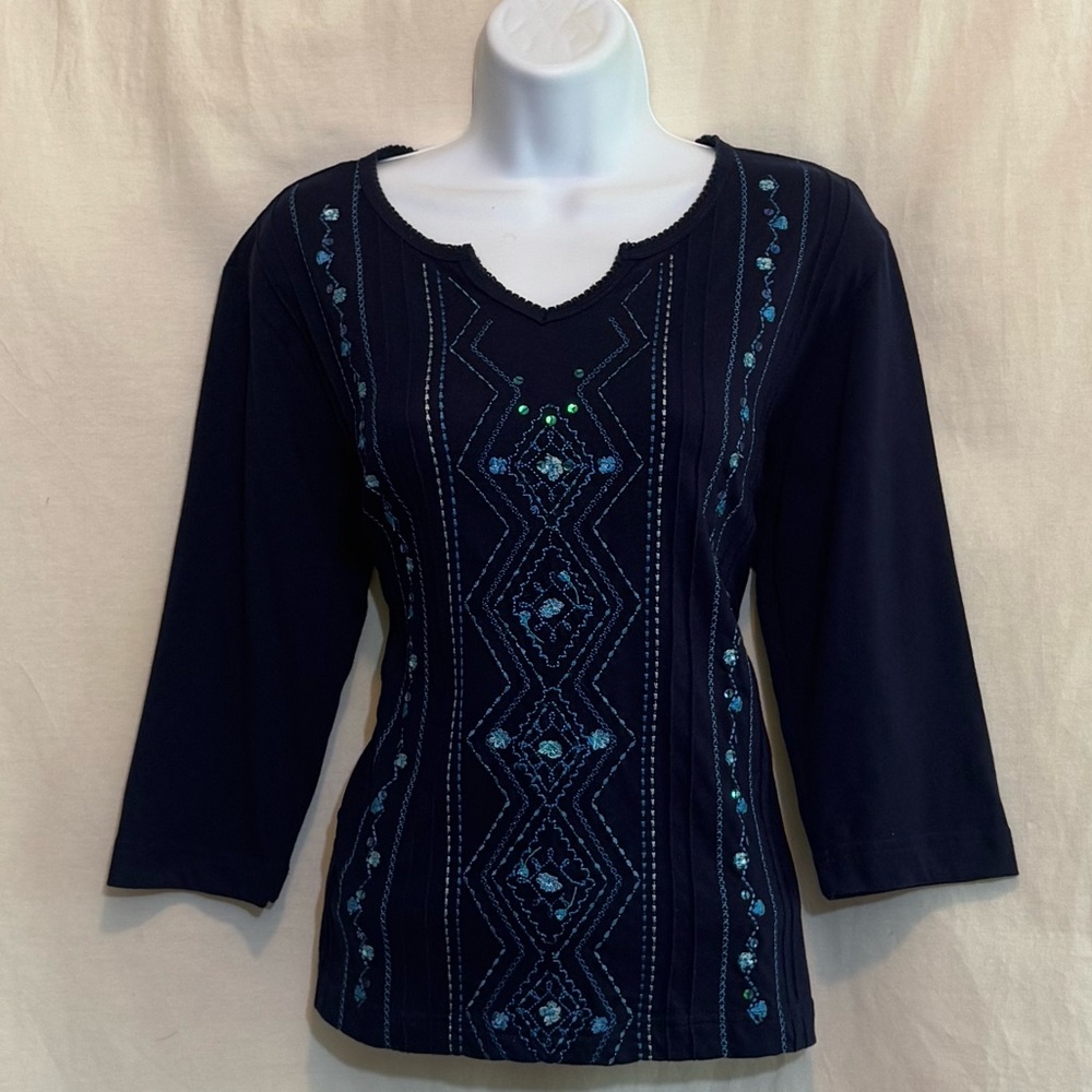 F-192 Shenanigans Blue Embroidered & Sequin 1/2 Sleeve Pullover Blouse Size S